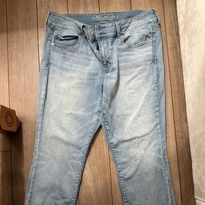 American Eagle Artist Crop 18 Regular Women’s jeans